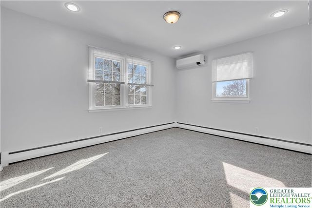 159 Jonathan Drive, Palmer Twp, PA 18045