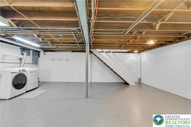 159 Jonathan Drive, Palmer Twp, PA 18045