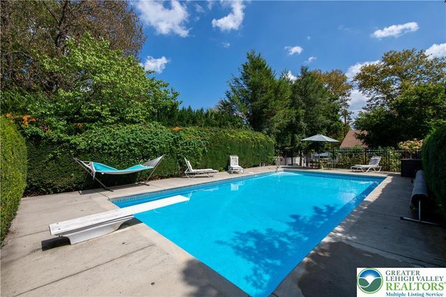 159 Jonathan Drive, Palmer Twp, PA 18045