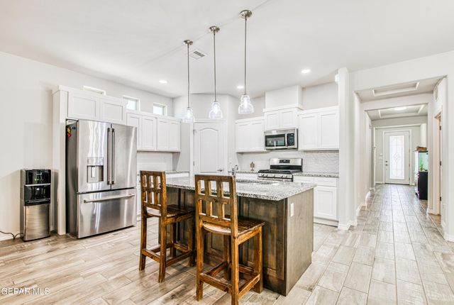 971 Brudenal Place, Horizon City, TX 79928