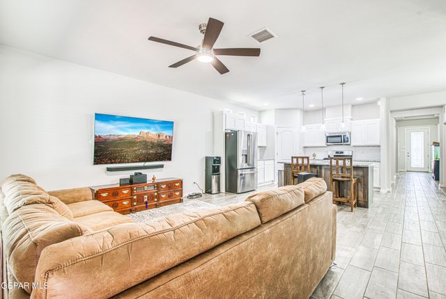 971 Brudenal Place, Horizon City, TX 79928