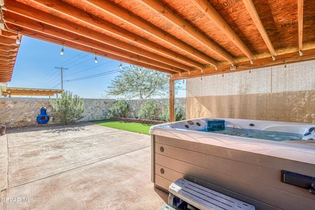 971 Brudenal Place, Horizon City, TX 79928