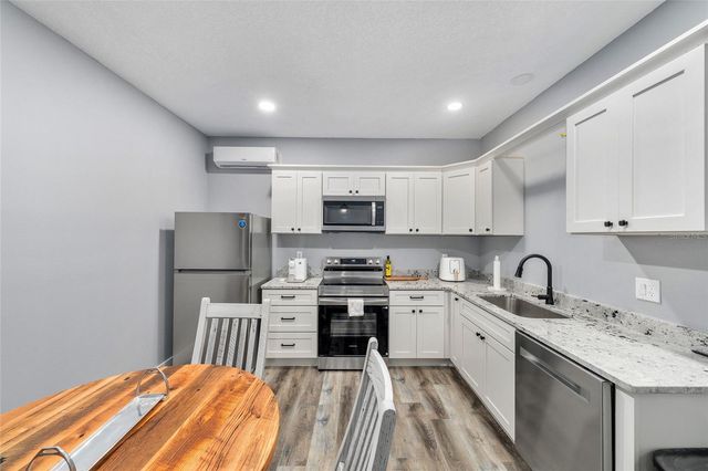 13869 S HWY 475, Summerfield, FL 34491