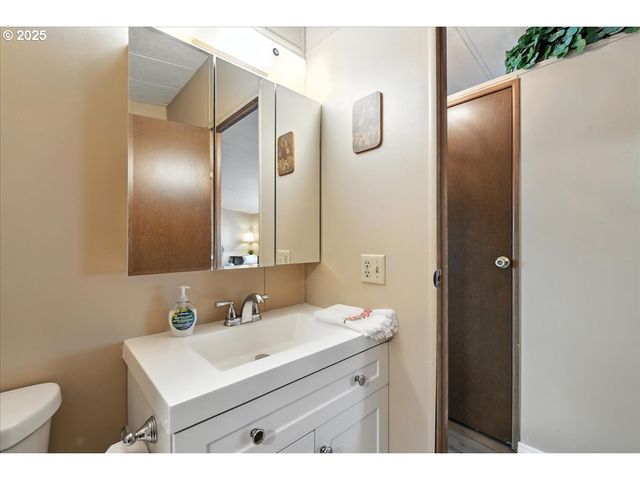 14204 Ne 10TH Ave 69, Vancouver, WA 98685