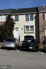 1964 KNOLL TOP LN, Woodbridge, VA 22191