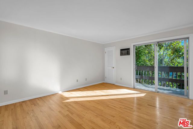 9061 Keith Avenue 204, West Hollywood, CA 90069