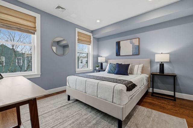 274 Sumner St 3, Boston, MA 02128