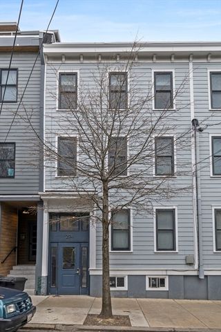 274 Sumner St 3, Boston, MA 02128