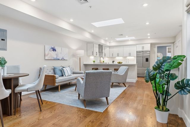 274 Sumner St 3, Boston, MA 02128