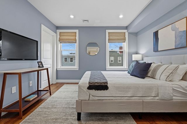 274 Sumner St 3, Boston, MA 02128