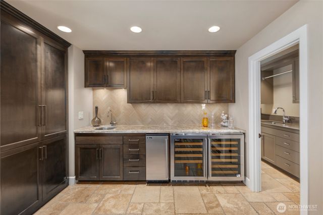 27 Forest Glen Lane SW, Lakewood, WA 98498