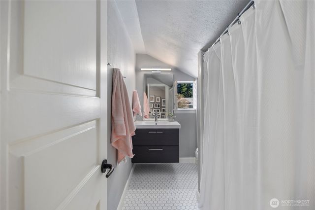 27 Forest Glen Lane SW, Lakewood, WA 98498