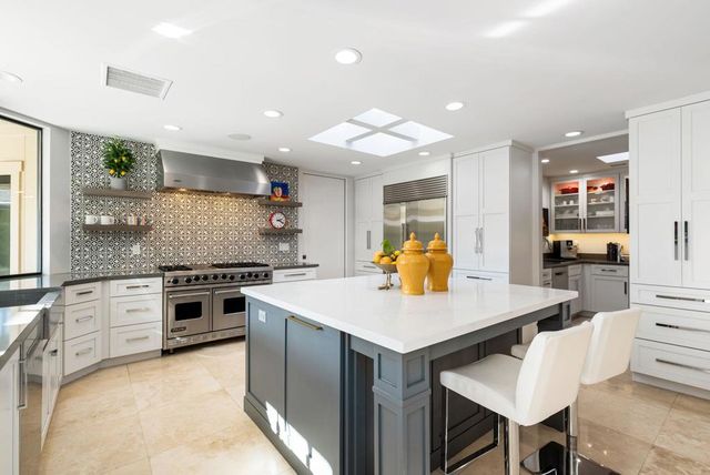 30 Dartmouth Drive, Rancho Mirage, CA 92270