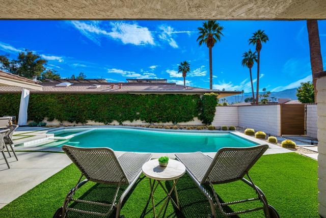 30 Dartmouth Drive, Rancho Mirage, CA 92270