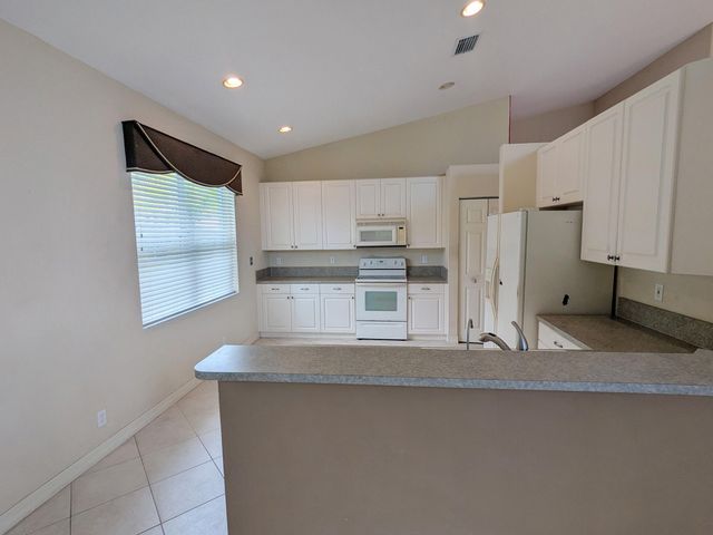 2119 NW MARSH RABBIT Lane, Jensen Beach, FL 34957
