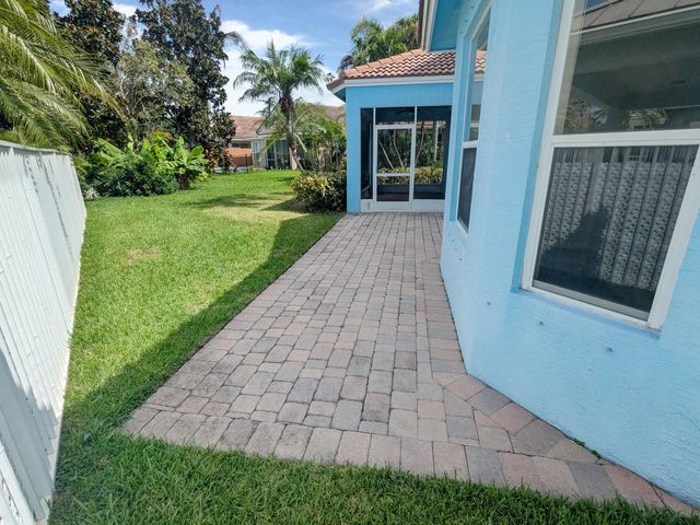 2119 NW MARSH RABBIT Lane, Jensen Beach, FL 34957