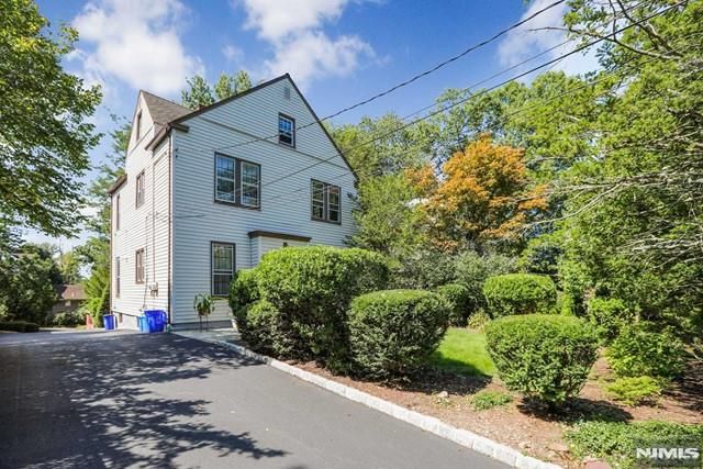 50 Hillside Avenue 3rd Floor, Tenafly, NJ 07670