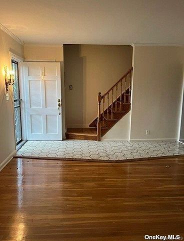 83 Stephan Marc Lane, New Hyde Park, NY 11040