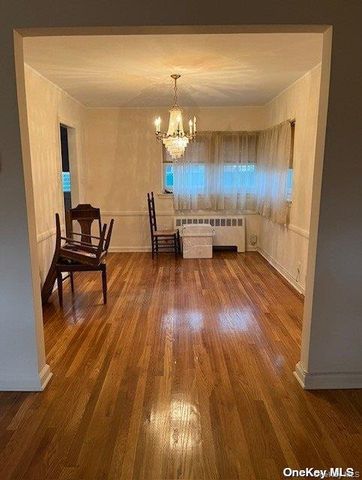 83 Stephan Marc Lane, New Hyde Park, NY 11040