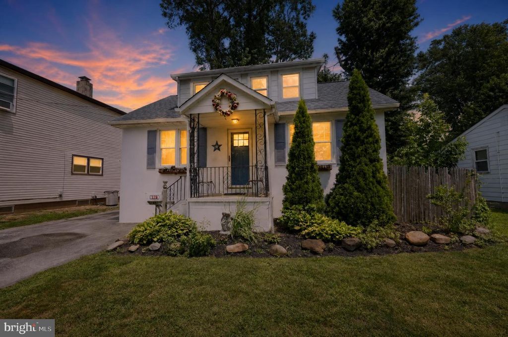119 ELM AVE, Maple Shade, NJ 08052