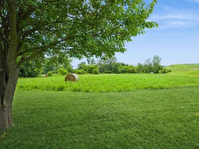 5323 Highway F36 Highway W, Newton, IA 50208