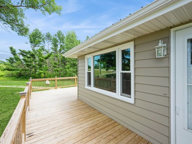 5323 Highway F36 Highway W, Newton, IA 50208