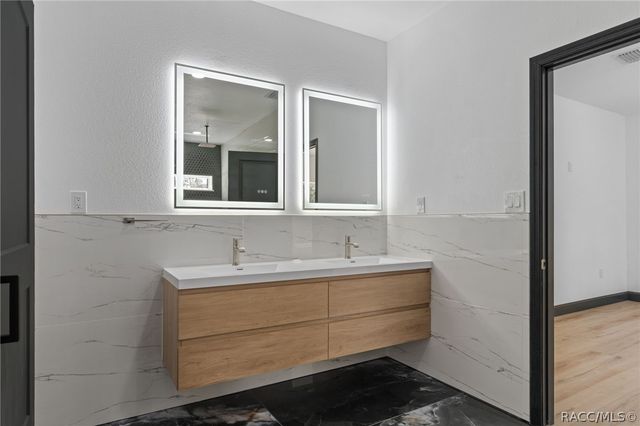 3020 SW Westwater Drive, Dunnellon, FL 34431