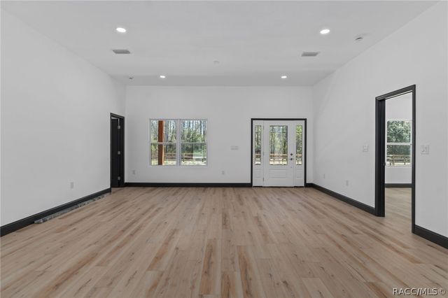 3020 SW Westwater Drive, Dunnellon, FL 34431