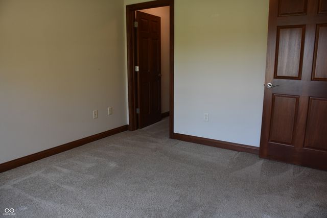 4765 W Harrisburg Court, New Palestine, IN 46163