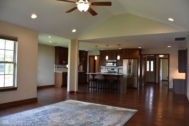 4765 W Harrisburg Court, New Palestine, IN 46163