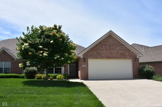 4765 W Harrisburg Court, New Palestine, IN 46163