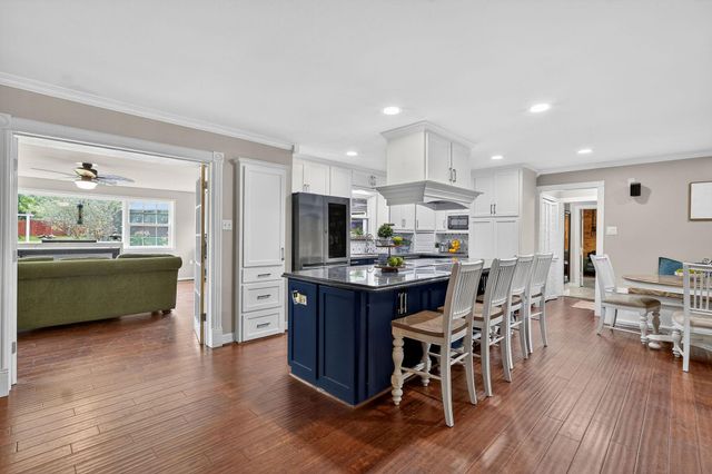 913 Park Lane, Bryan, TX 77802