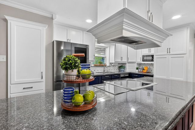 913 Park Lane, Bryan, TX 77802