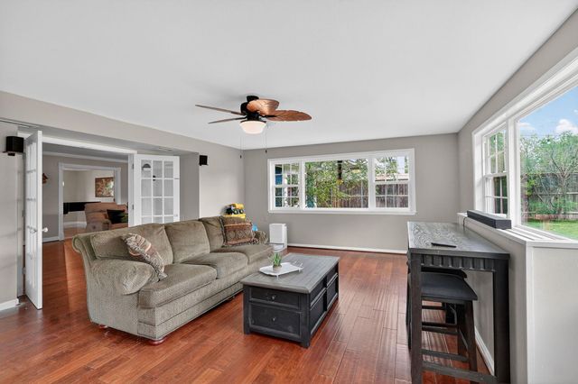 913 Park Lane, Bryan, TX 77802