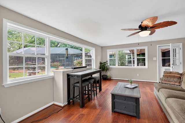 913 Park Lane, Bryan, TX 77802