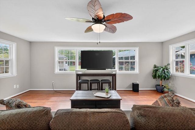 913 Park Lane, Bryan, TX 77802