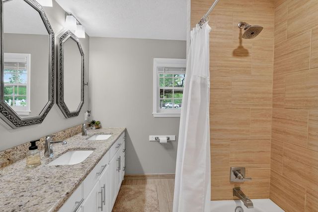 913 Park Lane, Bryan, TX 77802