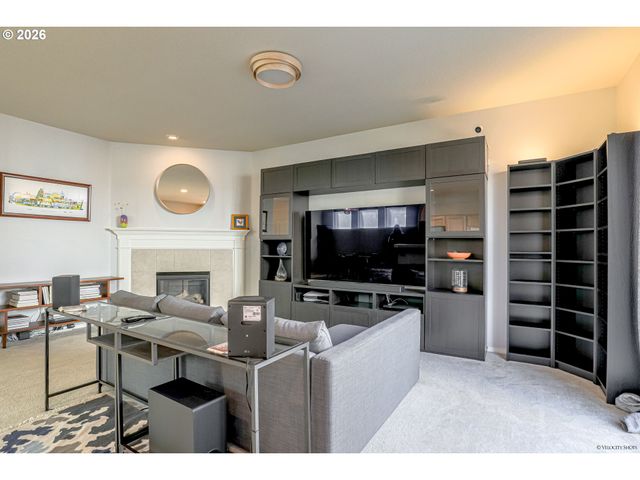 1652 Sw WRIGHT Pl, Troutdale, OR 97060