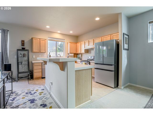 1652 Sw WRIGHT Pl, Troutdale, OR 97060