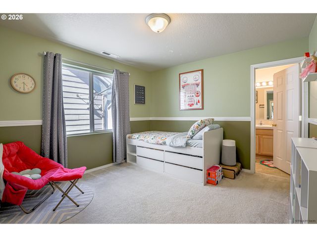 1652 Sw WRIGHT Pl, Troutdale, OR 97060