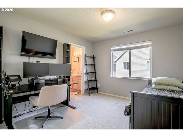 1652 Sw WRIGHT Pl, Troutdale, OR 97060
