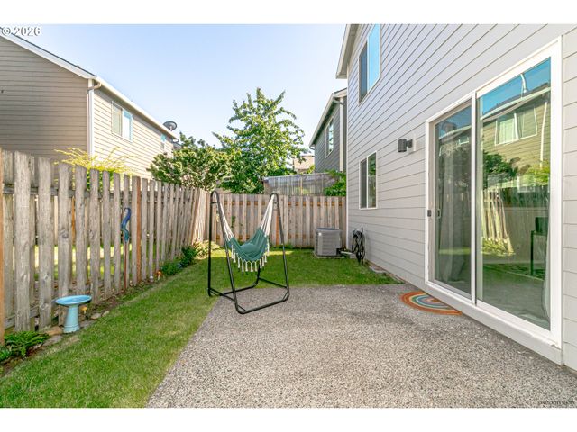 1652 Sw WRIGHT Pl, Troutdale, OR 97060