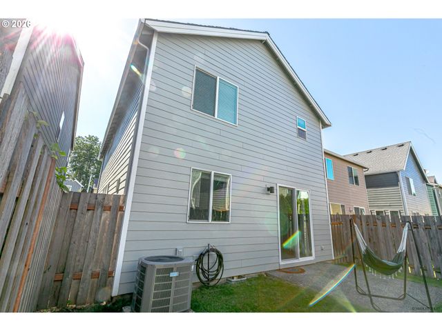 1652 Sw WRIGHT Pl, Troutdale, OR 97060