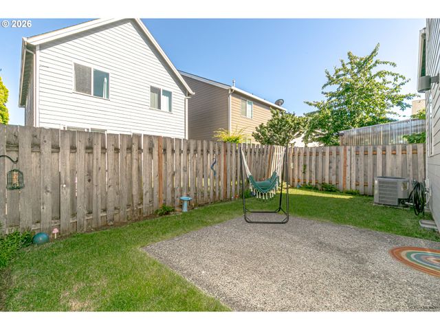 1652 Sw WRIGHT Pl, Troutdale, OR 97060