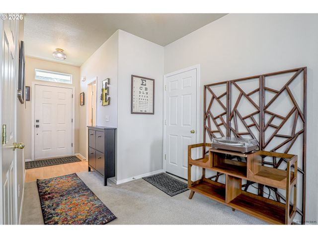 1652 Sw WRIGHT Pl, Troutdale, OR 97060
