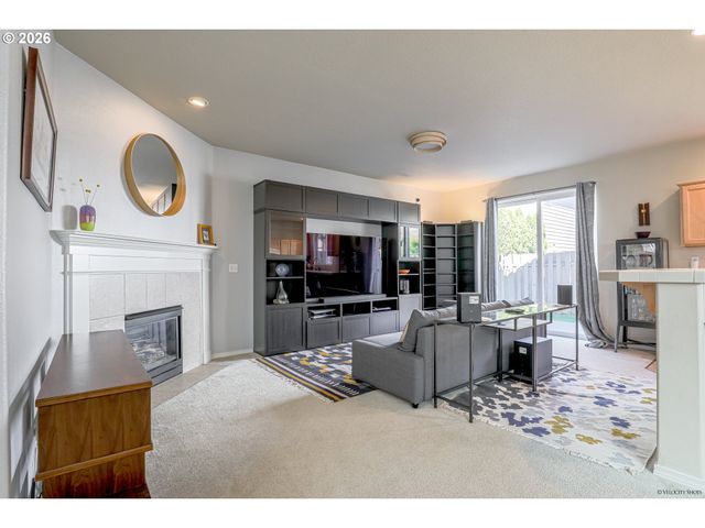 1652 Sw WRIGHT Pl, Troutdale, OR 97060