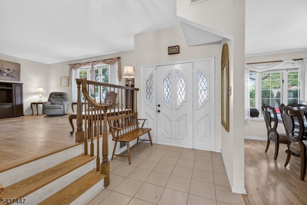25 Princeton Dr, Middlesex Boro, NJ 08846 — photo 4