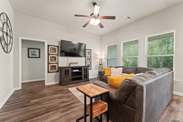 13876 Colt Dr, Denham Springs, LA 70726