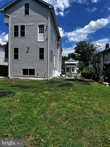 708 59TH AVE, Fairmount Heights, MD 20743
