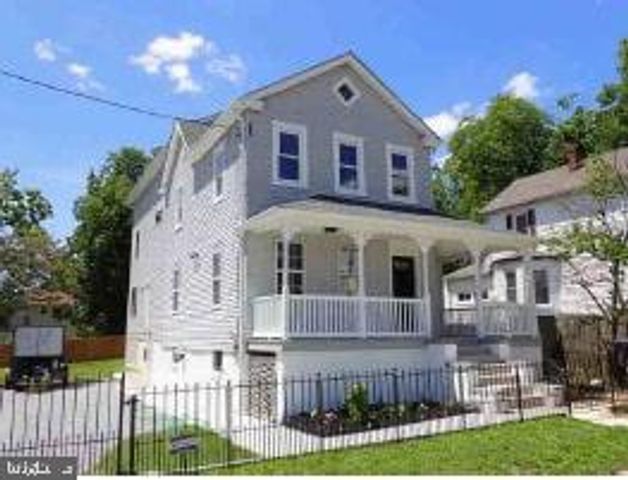 708 59TH AVE, Fairmount Heights, MD 20743